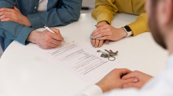 Când se ieftinesc creditele ipotecare. Analiștii anticipează o mare surpriză