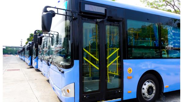 Iașiul ar putea fi primul oraș din România cu autobuze fără șofer 