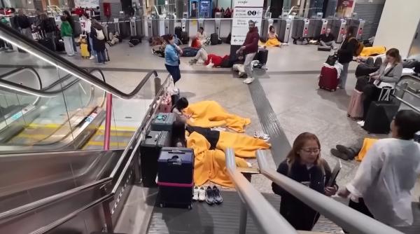 Cum au trăit spaniolii pana de curent: "Mama avea kit de supraviețuire și eu râdeam de ea. Acum îmi pregătesc și eu"