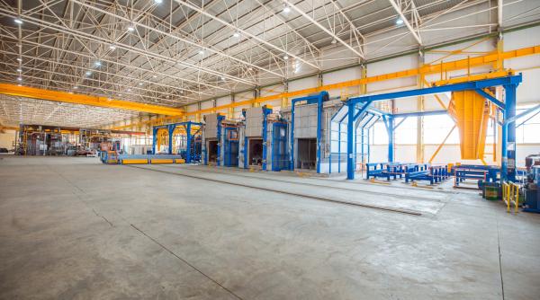 O mare fabrică din Austria suspendă din nou producția. Peste 3.000 de angajați afectați