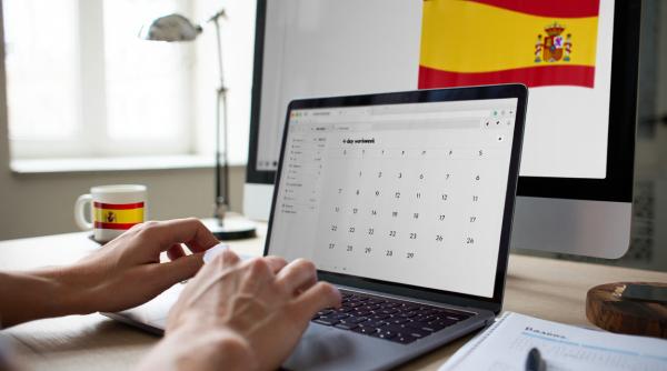 Veste bună pentru românii din Spania. Săptămâna de lucru e pe cale să fie scurtată