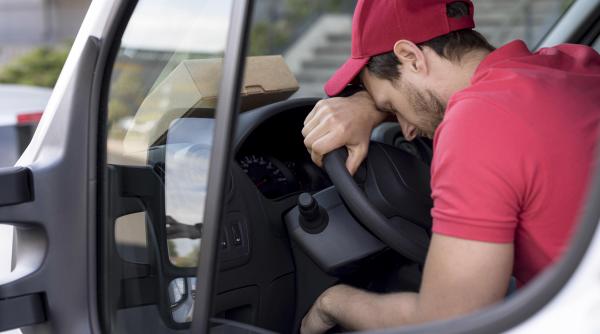 Cât câștigă un șofer de dubă în Anglia. Anunțul care i-a înfuriat pe români: "Mai lucreaza cineva pe așa bani?"