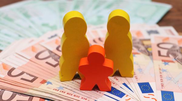 Revoltă în Spania. Creșterea de salarii promisă pentru milioane angajați e amânată de cinci luni