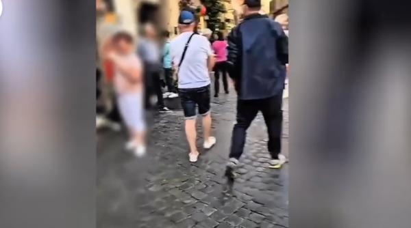 Hoț român, filmat chiar în timp ce fură portofelul unui turist la Roma