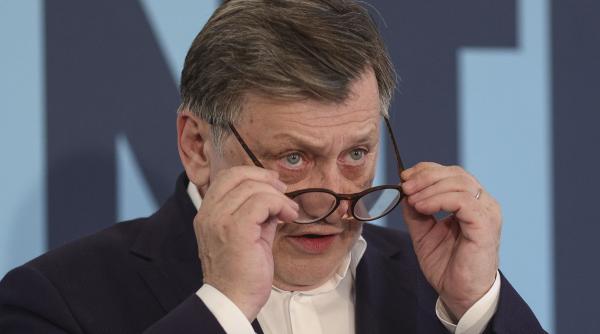 Revine Crin Antonescu la șefia PNL? Vicepreședinte PNL Italia: "Nu avem nevoie de figuri reciclate din trecut"