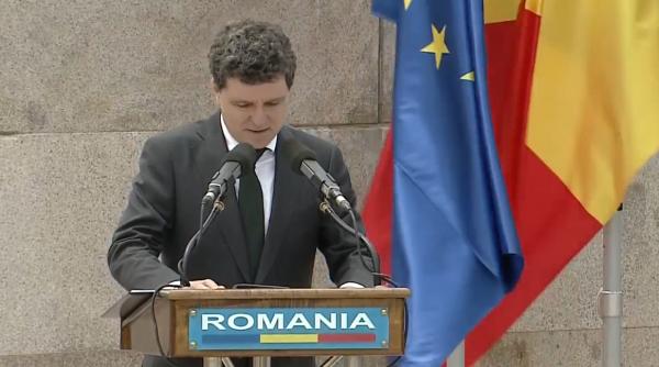Preşedintele Nicuşor Dan, mesaj de Ziua Eroilor: "Să fim uniţi astăzi, aşa cum am fost în cele mai grele momente ale istoriei"