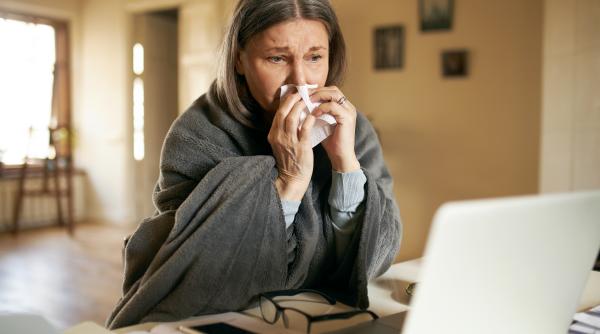 Te prefaci bolnav să iei concediu medical? Țara din Europa în care poți face închisoare dacă minți angajatorul