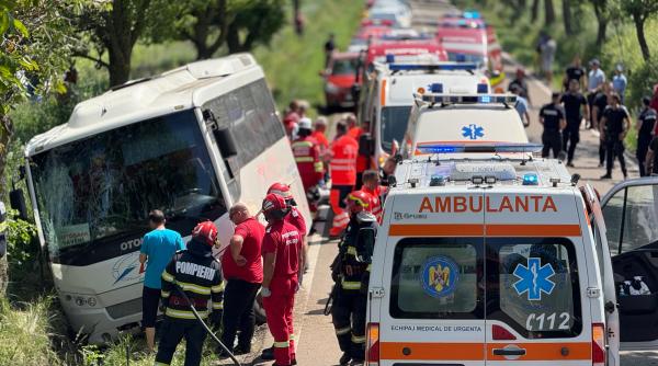 Autocar răsturnat în Botoșani. A fost activat Planul Roşu de Intervenţie