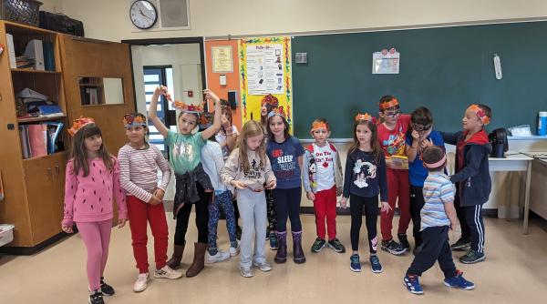 Sondaj ȘtiriDiaspora: Majoritatea cititorilor nu cred că expunerea la conținut în limba română ajută la menținerea ei