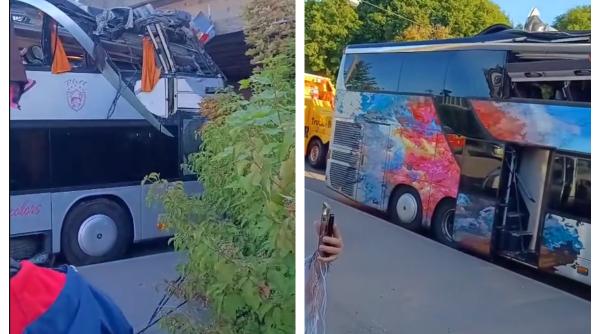 Autobuz românesc, accident în Germania. 11 pasageri au fost răniți, după o greșeală imensă a șoferului 