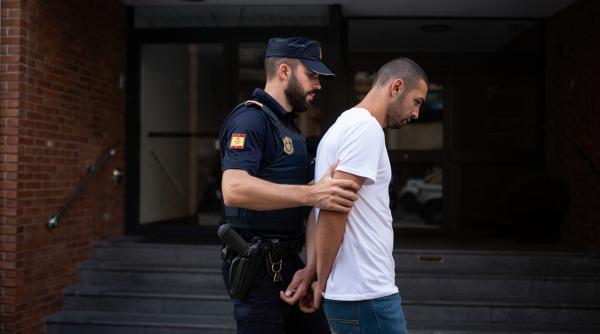 Român din Spania, arestat după ce a vrut să dea afară cu forța chiriașul care nu mai plătise chiria