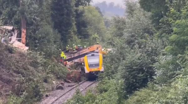 Tren deraiat în Germania: trei morți și 41 de răniți. Poliția germană a spus cauza probabilă a accidentului