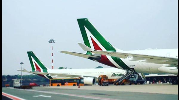Avion oprit pe pista aeroportului din Milano cu doar câteva secunde înainte să decoleze. La bord era un terorist