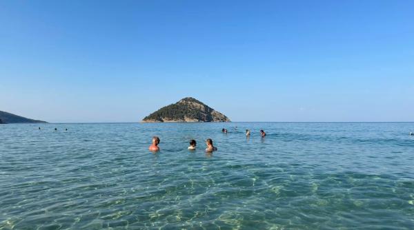 Turist român, mort pe o plajă din Thassos. Românii se mobilizează să-i ajute familia