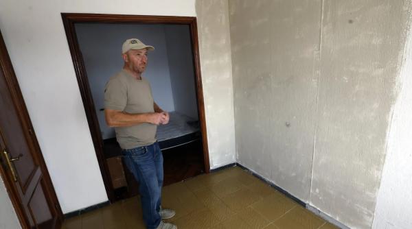 Un spaniol a trăit șapte ani de coșmar cu chiriași români: Au plătit doar o lună de chirie și i-au provocat pagube de 30.000 de euro