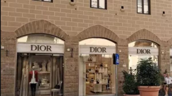 Jaf ca-n filme în Florența. Hoții au dat lovitura la magazinul Dior și au fugit cu marfă de 200.000 de euro