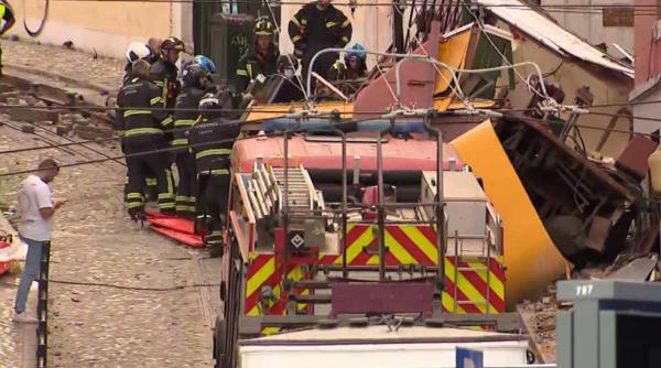 Bilanţul accidentului de funicular din Lisabona a ajuns la 17 morţi şi 23 de răniţi, între care 11 cetăţeni străini