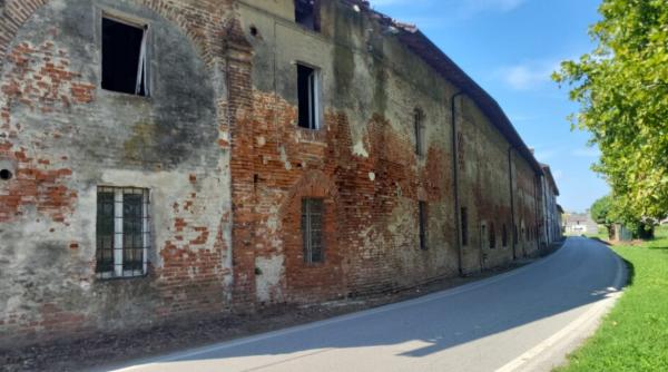 Sfârșit tragic pentru un muncitor român din Italia: a căzut de pe acoperișul unei ferme 