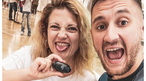 Celebrul vlogger Cristi a dezvăluit salariul mamei sale din Spania: "Făcea 40 de camere de hotel pe zi. Nu se trăiește bine" 