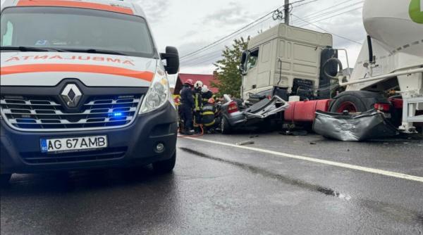 Accident cumplit la Bascov: trei persoane au murit. Traficul pe DN7 este blocat