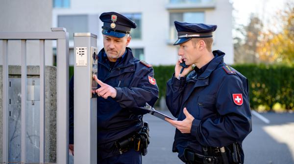 O femeie din Elveția a găsit un român care dormea în casa ei. Ce răspunsul românul, abia intrat în țară