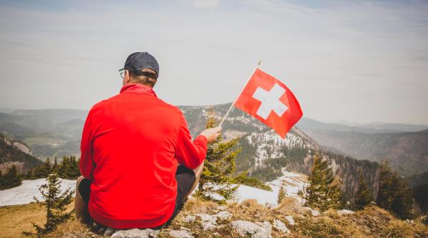 Vacanțele de lux în Alpii Elvețieni, doar o amintire: Bande de hoți, între care și români, terorizează turiștii în destinațiile de vacanță din Elveția