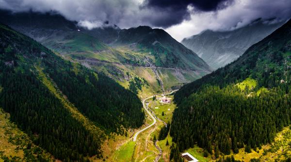 De ce să alegi România în loc de Spania sau Grecia? Răspunsul vine de la un fost bancher de pe Wall Street