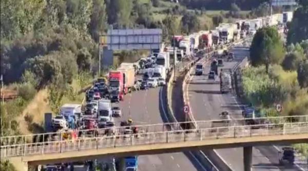 Șoferiță româncă de camion, moartă pe autostradă în Spania într-un accident tragic