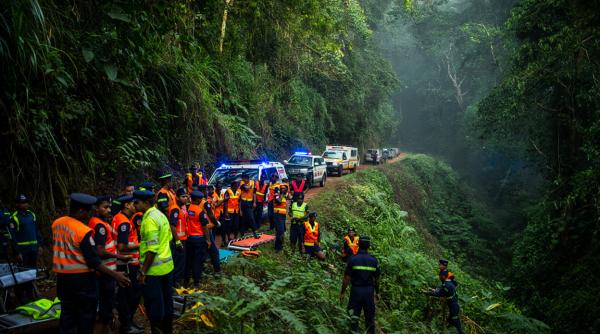 Calugări, inclusiv din România, morți într-un accident de funicular. Au căzut în râpă 