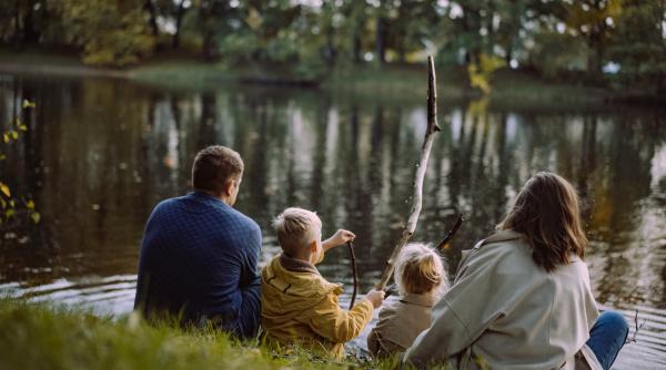 Horoscop 5 octombrie 2025: Taurii au nevoie de liniște; Capricornii sărbătoresc în familie - previziuni complete