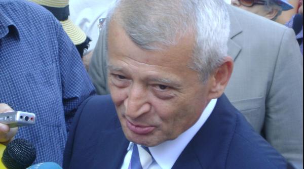 Sorin Oprescu a fost reţinut în Grecia, în apropierea aeroportului din Salonic. Fostul primar al Capitalei e condamnat la 10 ani de închisoare