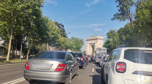 Bucureștiul ar putea taxa suplimentar mașinile înmatriculate în alte județe. Cât ar costa taxa specială tip "rovinietă"