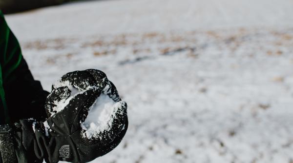Zăpadă de peste jumătate de metru în România 