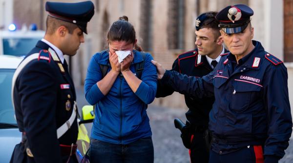 Româncă de 44 de ani, sechestrată și abuzată în Italia după ce s-a dus să se angajeze ca badantă