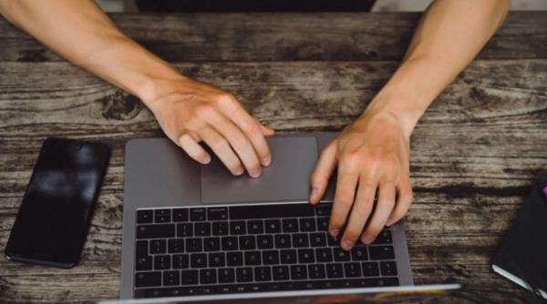 Italia întinerește administrația publică: 600.000 de noi angajări până în 2026, inclusiv pentru români