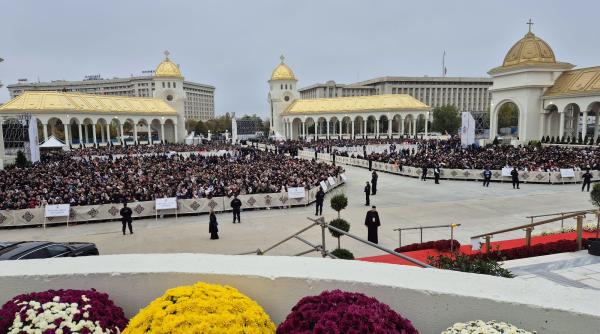 Mesaj profund transmis de Dan Negru la Sfințirea Catedralei Naționale: „Iisus n-ar fi prins invitație printre atâtea VIP-uri”