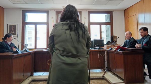 Un spaniol de 77 de ani spune că soția sa româncă i-a furat 700.000 de euro și l-a amenințat cu moartea