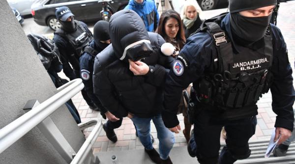 Descinderi la medici români, acuzați că profesau după ce și-ar fi luat diplomele pe bani, la Chișinău, fără să meargă la cursuri