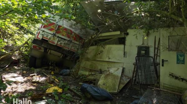 Un șofer român care a intrat în grădina unui neamț a lăsat camionul acolo un an de zile