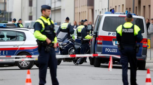 Mama și fiica de 10 ani, găsite moarte într-un apartament, la un an și jumătate de la dispariție 