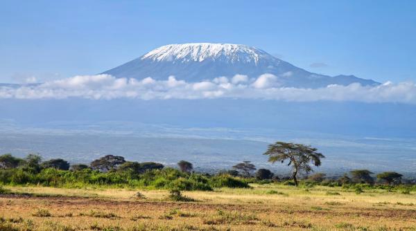 O româncă a cucerit Kilimanjaro pe cel mai dificil traseu: „Dacă eu am reușit, oricine poate, doar să-și dorească” - VIDEO