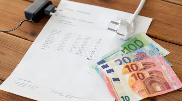 Preţurile la electricitate scad în Germania, pe fondul unui fenomen natural. Același efect e așteptat în Marea Britanie, Irlanda, Franţa şi Belgia