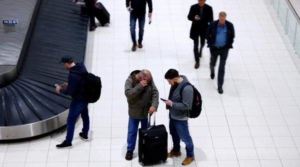 Români, arestați pe un aeroport din Elveția. Tupeul lor i-a uimit pe polițiștii elvețieni