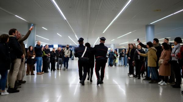 Româncă arestată în Italia, imediat după ce a coborât din avion 