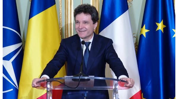 Nicușor Dan și gluma despre Groenlanda. Ce a răspuns când a fost întrebat despre suspendarea din funcție 