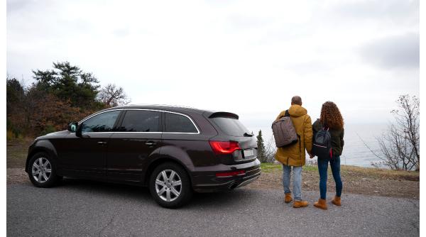 Copil de 12 ani, prins la volan de poliție, cu părinții și frații în mașină. Tatăl: "L-am lăsat pe el că eu băusem"