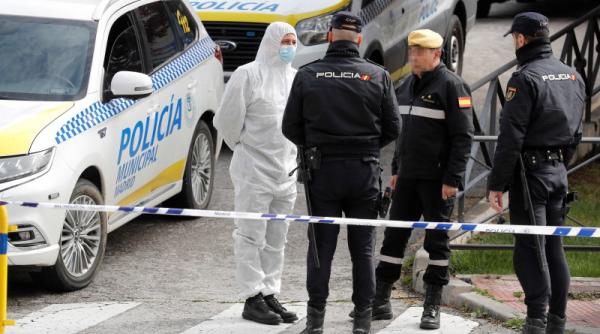 Român, de 49 de ani mort în Spania în propria casă. A fost găsit pe fotoliu, alături de cei doi câini 