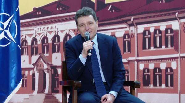 Nicușor Dan, mesaj pentru tinerii români de pretutindeni: „Credeţi în România, pentru că are un mare viitor”