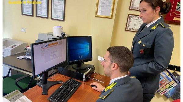 Fraudă de milioane de euro în numele a 59 de românce din Italia. Un funcționar italian le crease identități false cu AI 