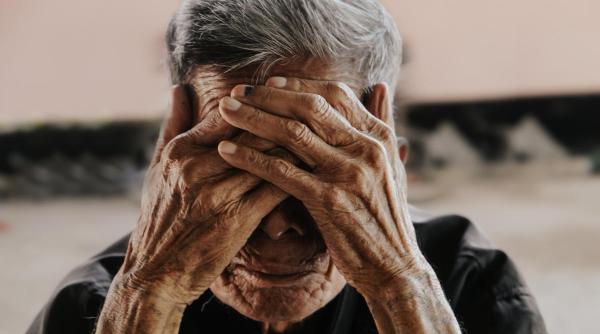 De ce se îmbolnăvesc persoanele în vârstă